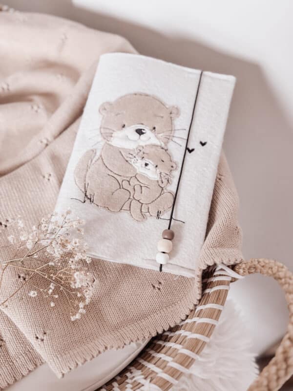 Otter Stickdatei, Stickdatei Tiere, digitale Stickdatei Otter, Stickmuster Otterbaby, Geburt Stickdatei, süße Stickdateien, Oma Geschenk Stickdatei, Love you like no otter, Baby Stickdatei xaxelu