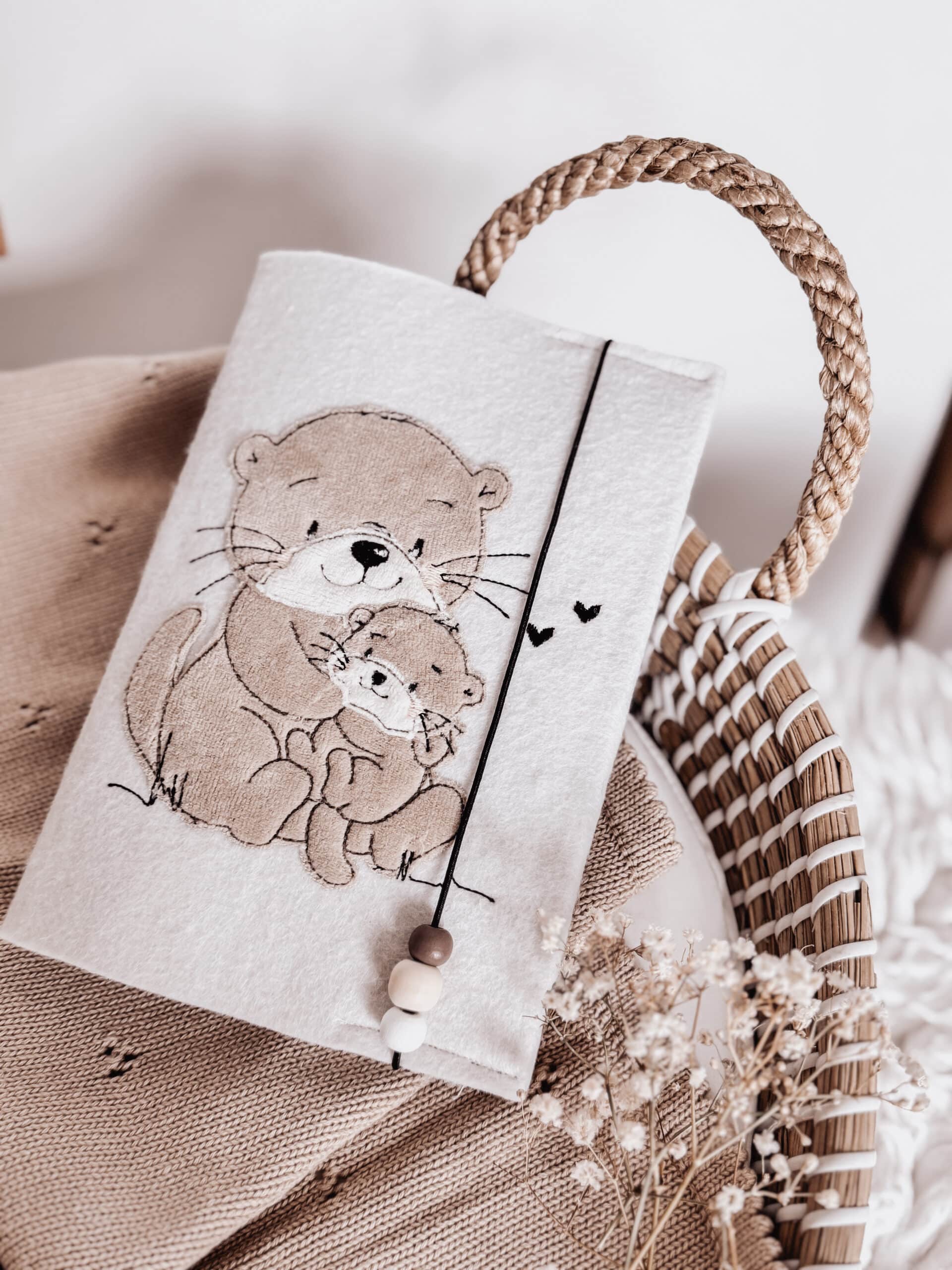 Otter Stickdatei, Stickdatei Tiere, digitale Stickdatei Otter, Stickmuster Otterbaby, Geburt Stickdatei, süße Stickdateien, Oma Geschenk Stickdatei, Love you like no otter, Baby Stickdatei