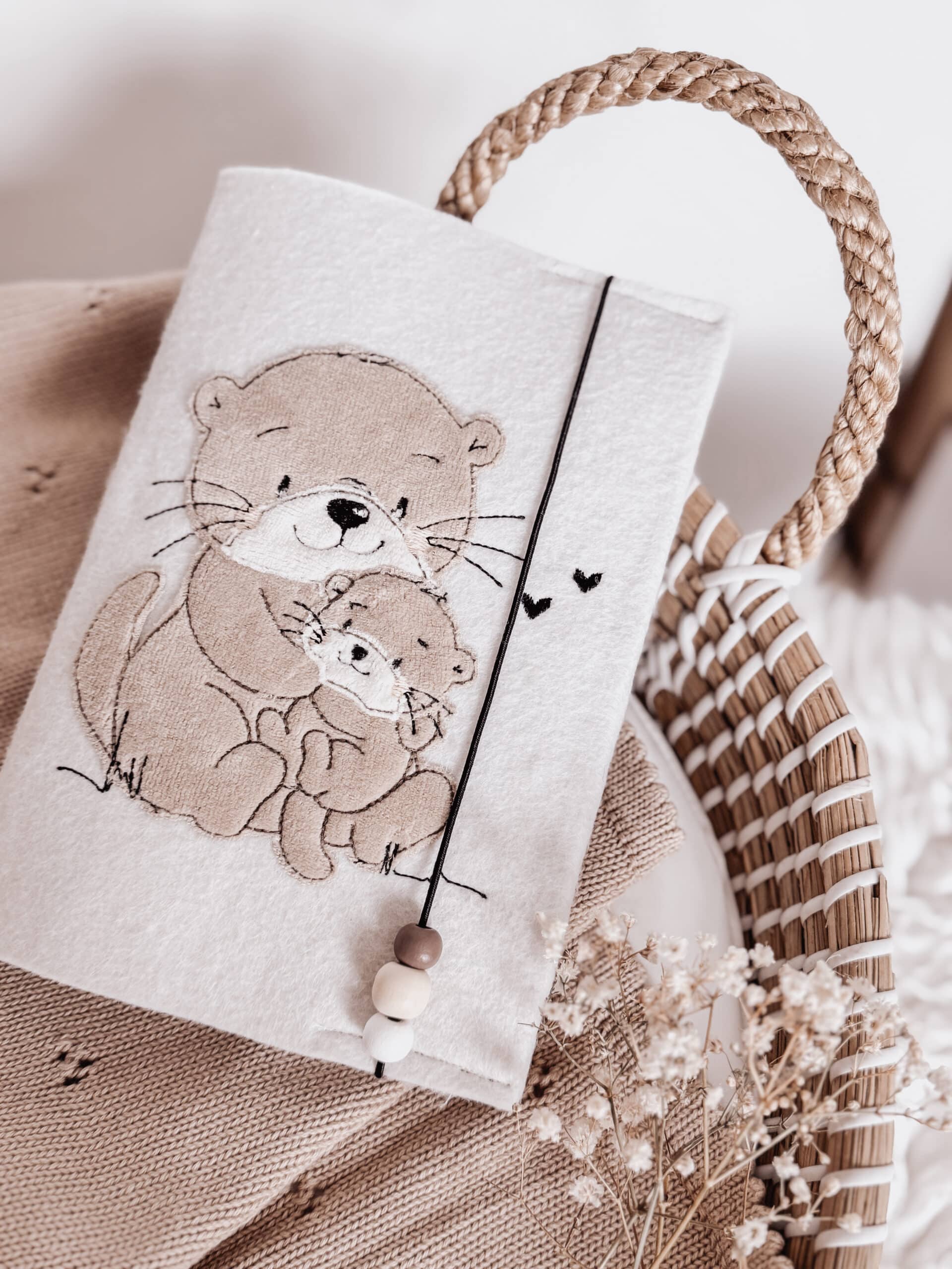 Otter Stickdatei, Stickdatei Tiere, digitale Stickdatei Otter, Stickmuster Otterbaby, Geburt Stickdatei, süße Stickdateien, Oma Geschenk Stickdatei, Love you like no otter, Baby Stickdatei