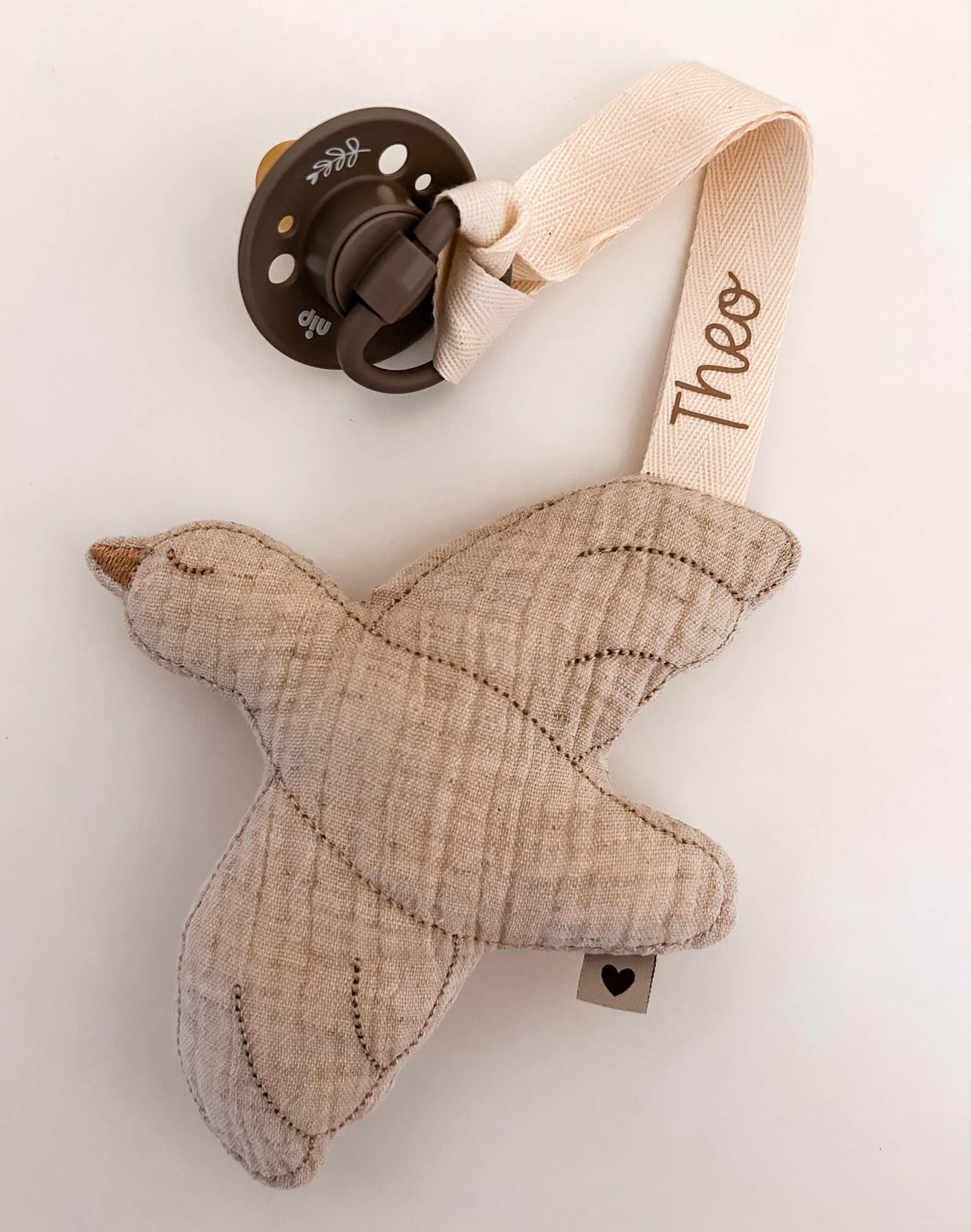 • ITH Stickdatei Schmusetuch • Stickdatei Schnullertuch • Stickdatei Baby Geschenk • Stickdatei Wende Schmusetuch • ITH Stickdatei 10x10 13x18 16x26 • Stickdatei Kuscheltuch • Stickdatei Anhänger Baby • Stickdatei für Einsteiger • Handmade Baby Geschenk Stickdatei • Stickdatei zum Wenden Xaxelu