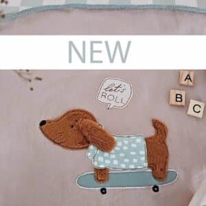 Winnie Frost Stickdatei – süßer Dackel mit Skateboard & Gratis Goodie