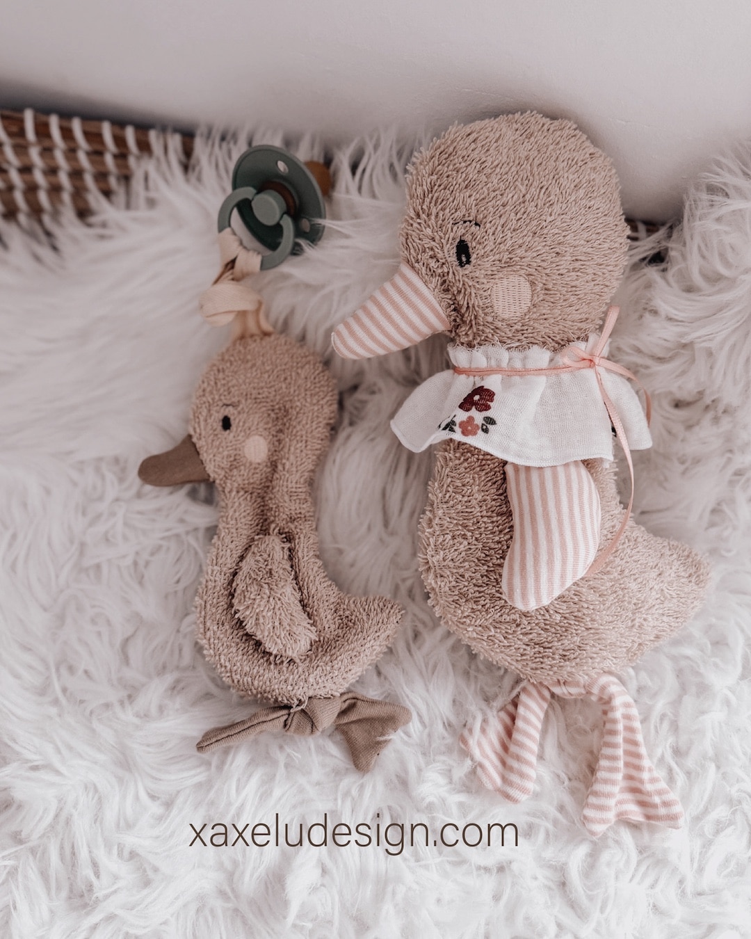 ITH Stickdatei Ente 13 x 18 & 16 x 26 – Bild 2