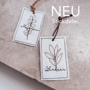 * Stickdatei Kräuter Label * Kräuter Anhänger Stickdatei * ZimmRahmen 10 Stickdatei * ZimmRahmen 18 Stickdatei * ITH Label * Kräuteretiketten sticken * Geschenkanhänger Stickdatei * Kräutertopf Anhänger * Stickdatei Garten * Stickdatei Küche * Botanische Stickdatei * Maschinenstickerei * In the Hoop Stickdatei * Kräuter Deko * Digitale Stickdatei * Stickdatei Anhänger * Leinen Label Stickdatei * Kräuter Schild sticken